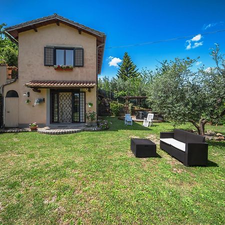 Il Lago Bracciano  Bagian luar foto
